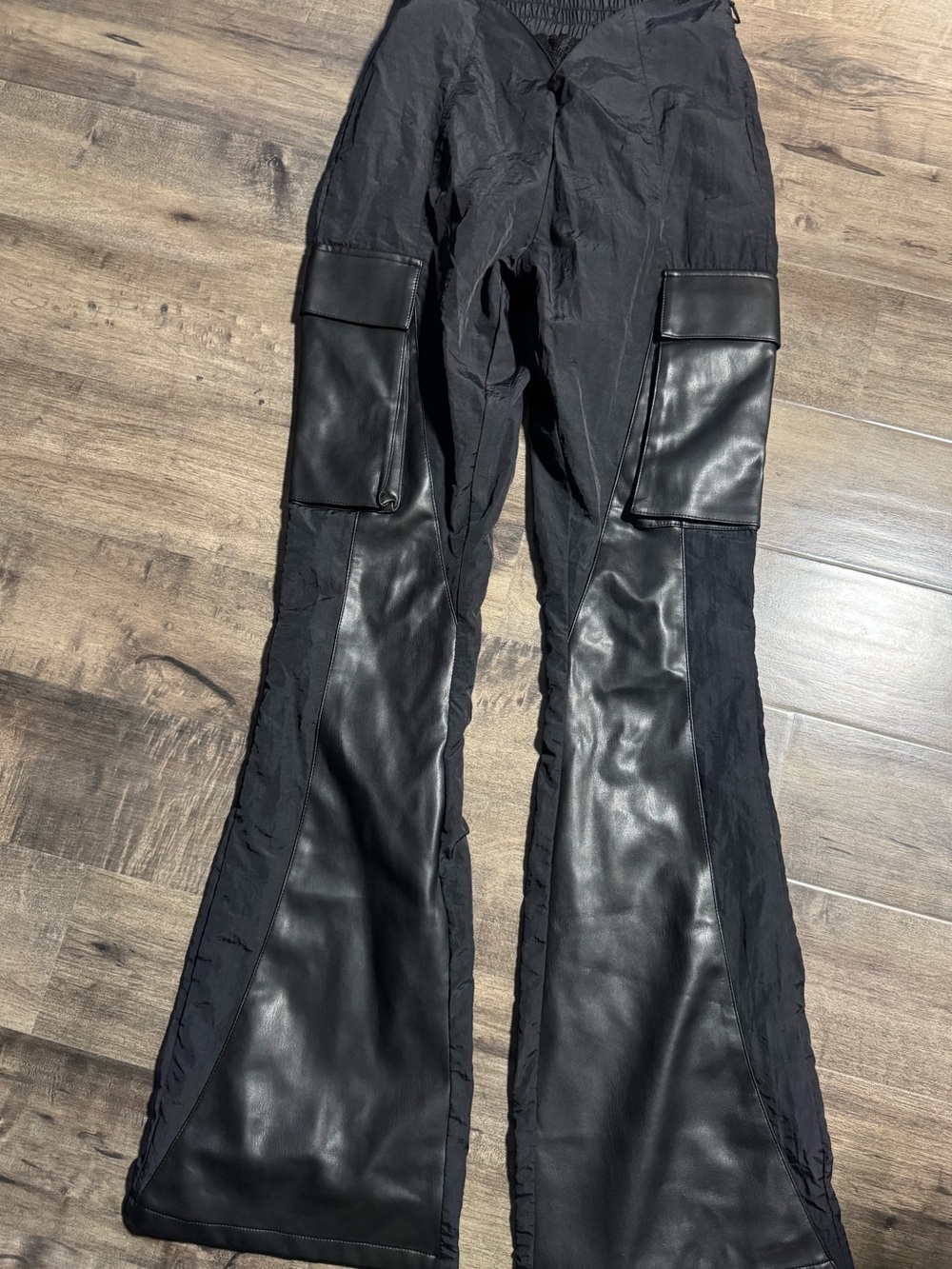 MDV Leather Front Flare Cargo Pants Black 8 NWOT - Picture 2 of 11